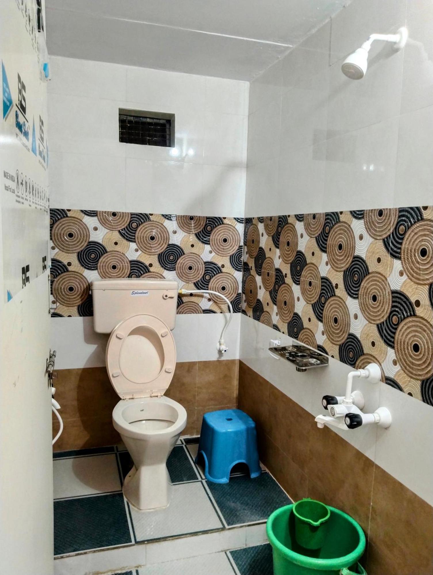 Funky Monkey Home Stay Hampi Exteriör bild
